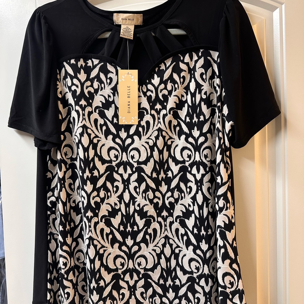 Diana Belle Black and White Graphic Cut Out Blouse